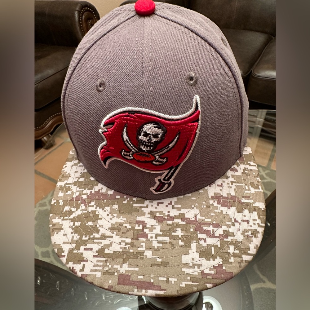 Tampa Bay Buccaneers NEW w/o tags Players Hat Salute to Service USA NFL 59Fifty